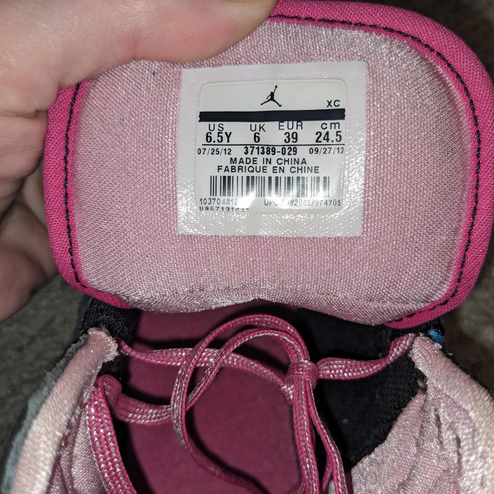 Girls Nike Air Jordans 1 Flight black/white/pink size: 6.5Y - Picture 11 of 11